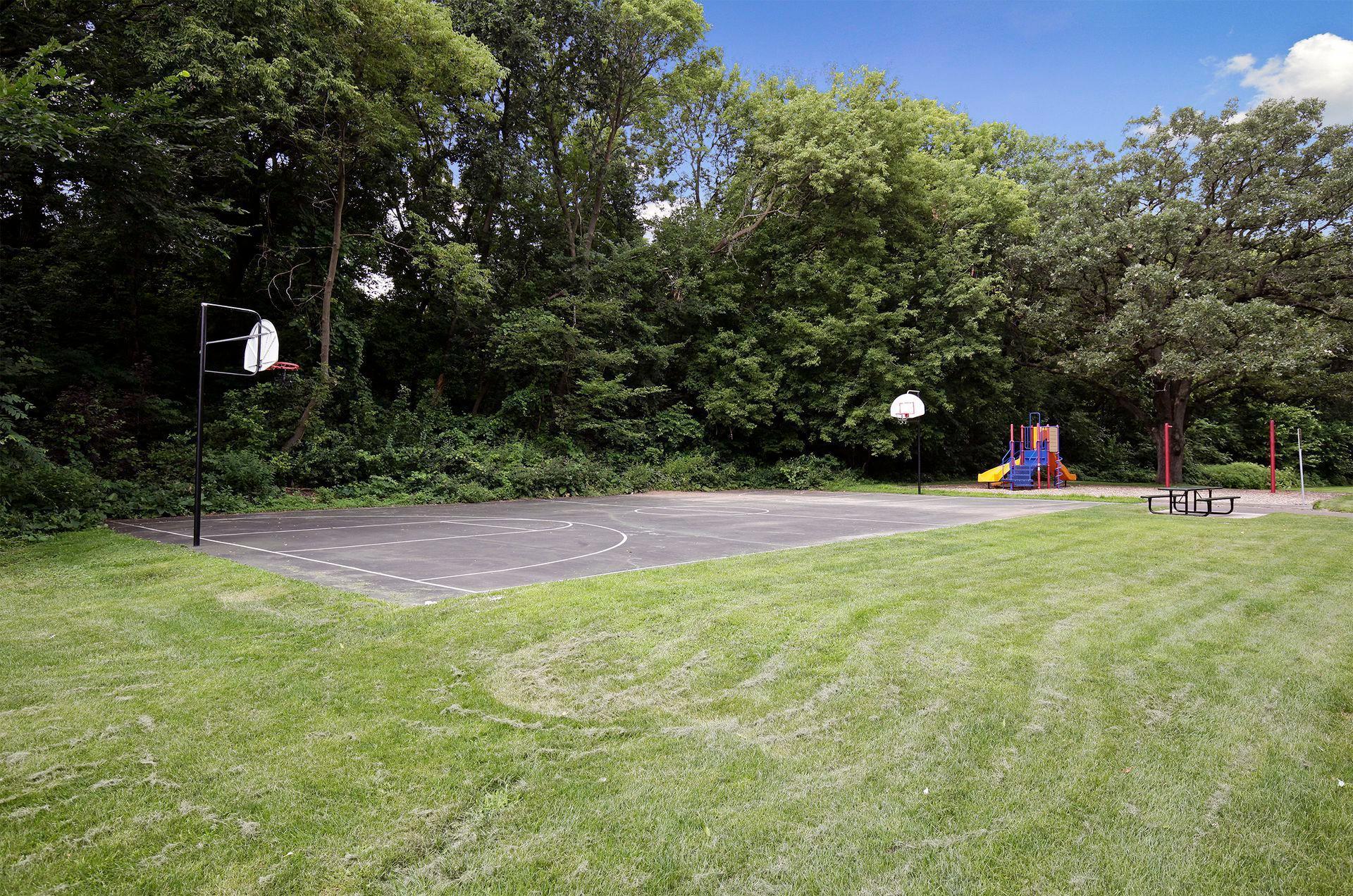 515 Farrell Street North Maplewood, MN 55119 - Photo 26 of 42