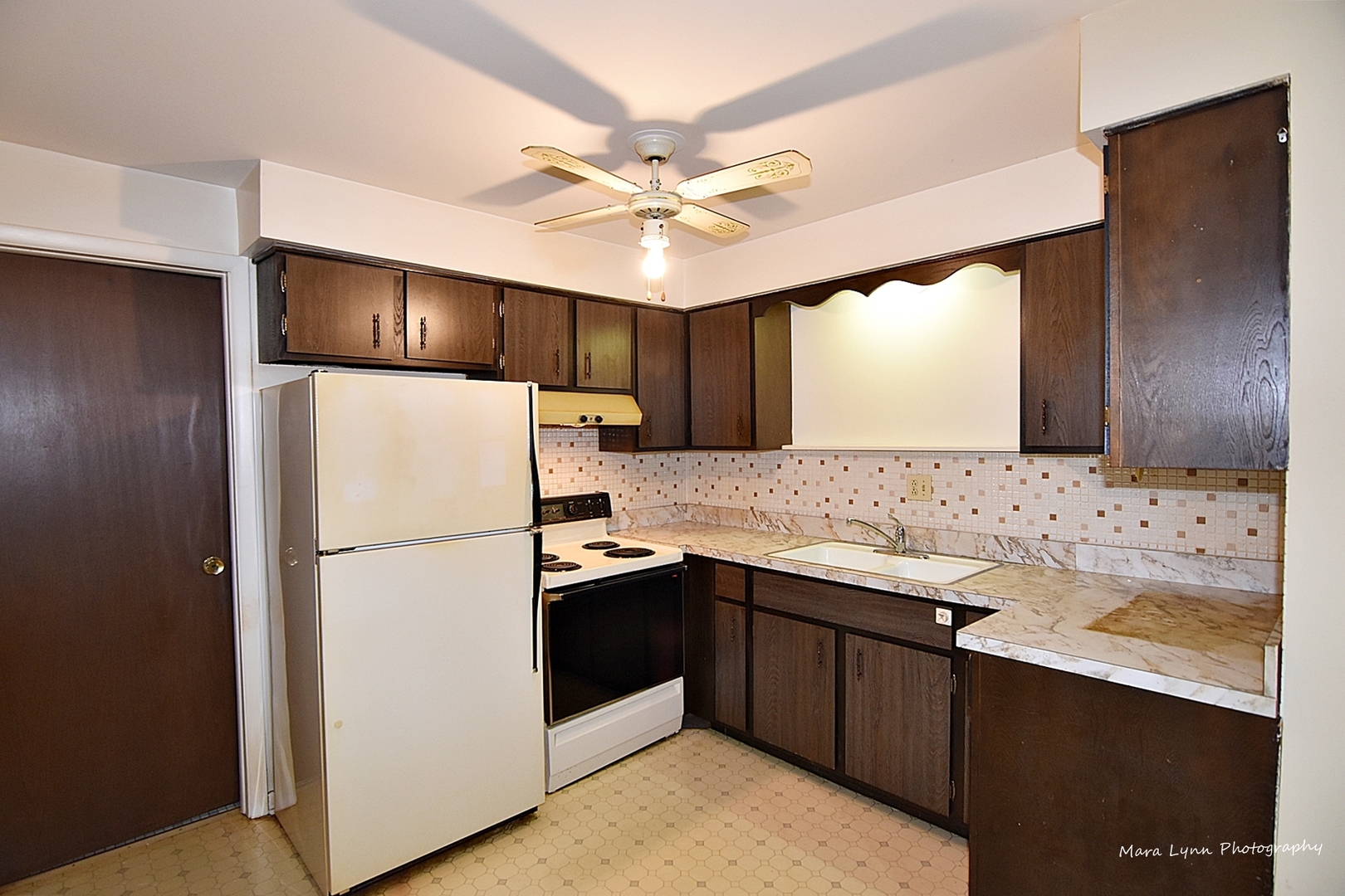1220 South Lorraine Road, Unit 3F Wheaton, IL 60189 - Photo 15 of 23