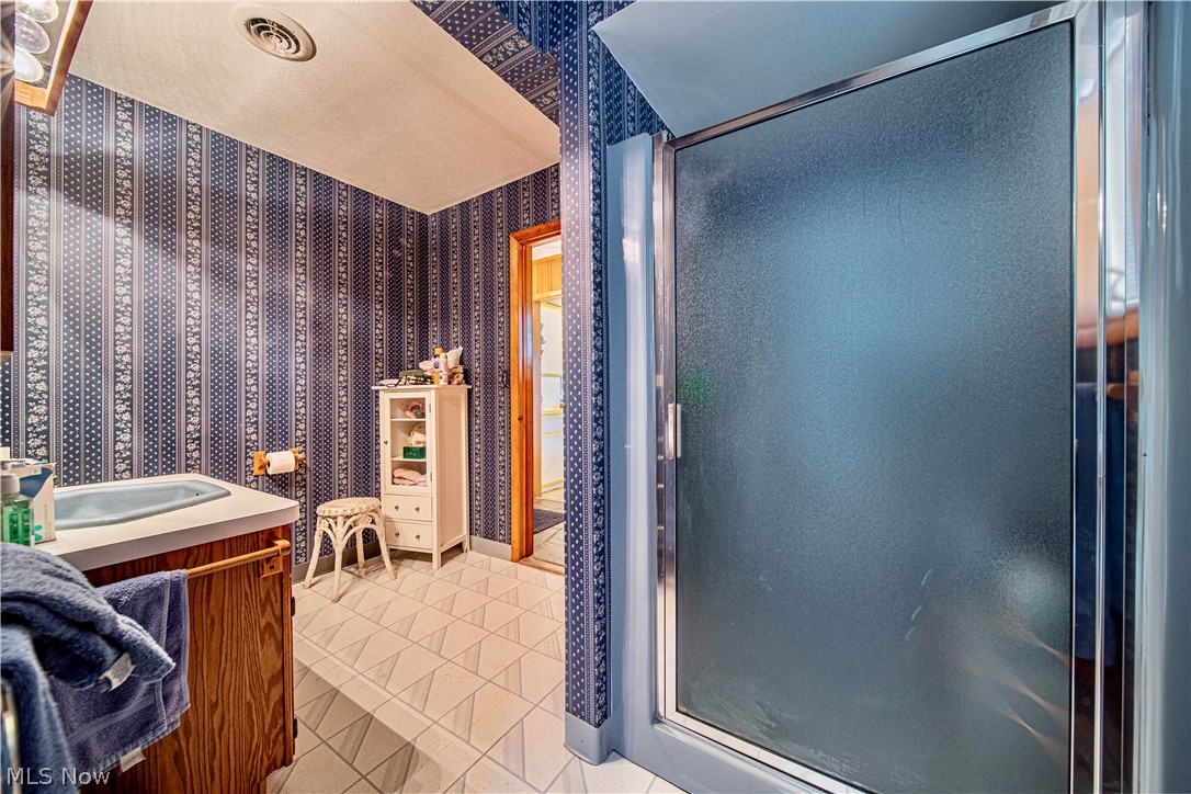 3047 Rockefeller Road Wickliffe, OH 44092 - Photo 15 of 35 Gallery Image 15