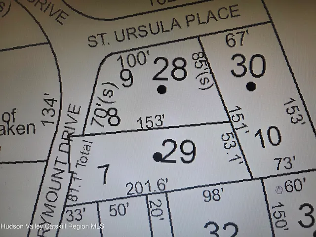 $300,000 | 8 Mt Ava Maria Road, Unit 8 MOUNT AVA MARIA DR, Phoenicia, NY 12464