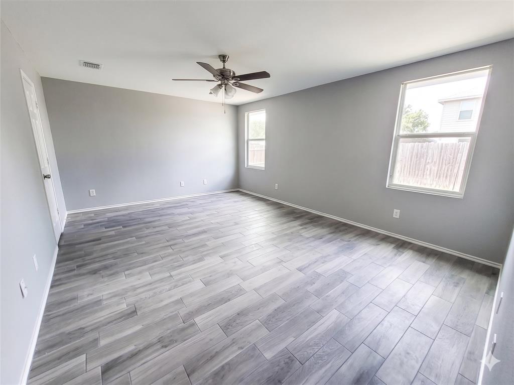 1725 Carolina Ridge Way Fort Worth, TX 76247 - Photo 10 of 17