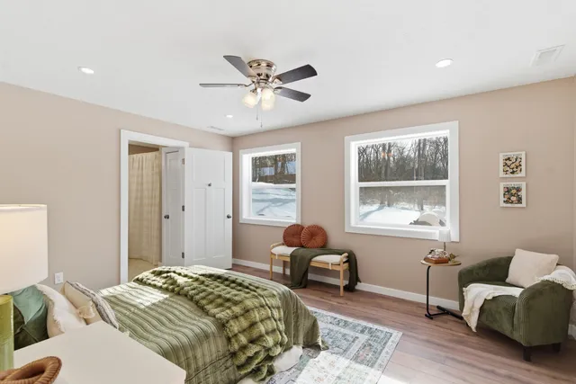 $399,900 | 2824 East B Avenue, Plainwell, MI 49080