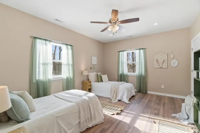 $399,900 | 2824 East B Avenue, Plainwell, MI 49080