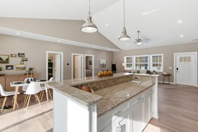 $399,900 | 2824 East B Avenue, Plainwell, MI 49080