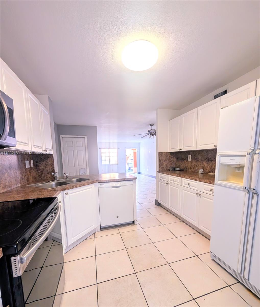 2485 West 76th Street, Unit 109 Hialeah, FL 33016 - Photo 6 of 22