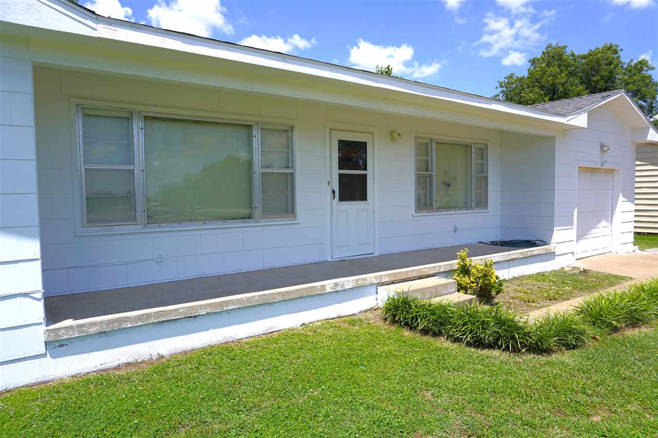 1409 North 7th Street Perry, OK 73077 - Photo 2 of 34 Gallery Image 2