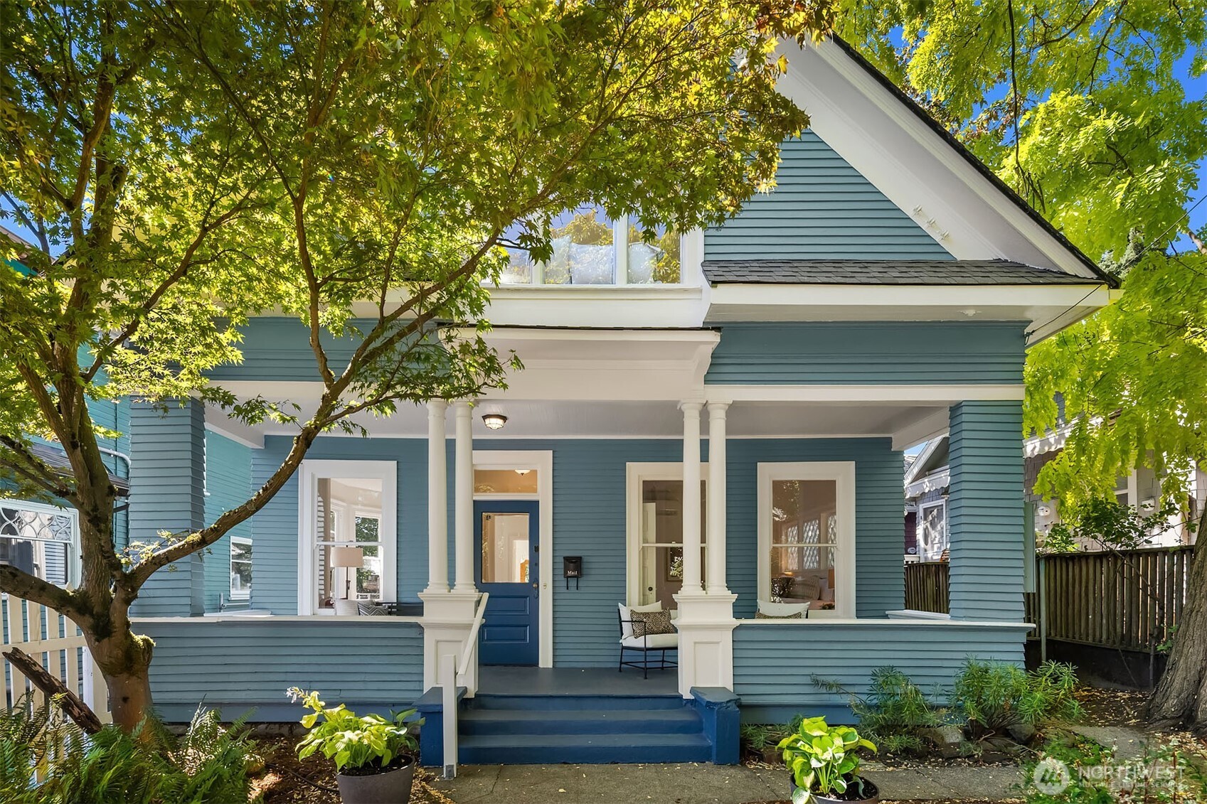 333 16th Avenue Seattle, WA 98122 - Photo 1 of 35