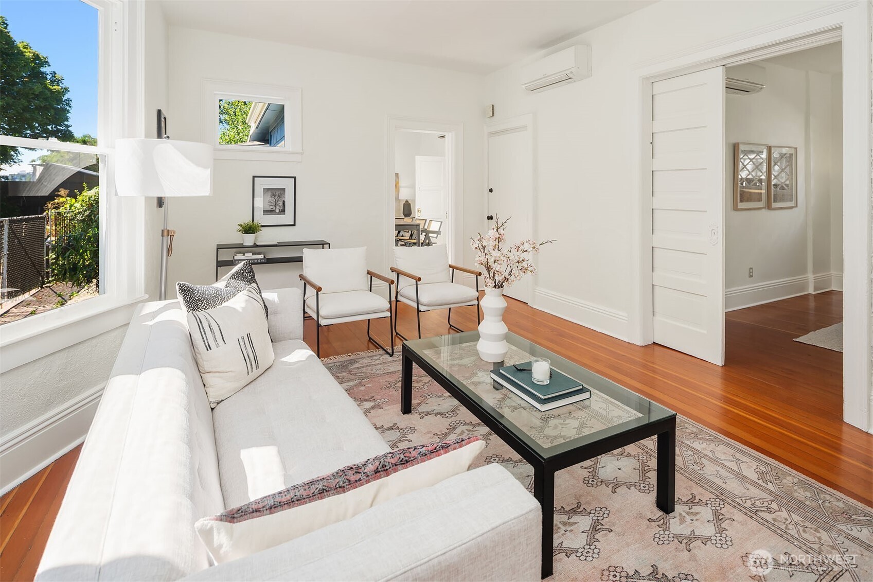 333 16th Avenue Seattle, WA 98122 - Photo 9 of 35