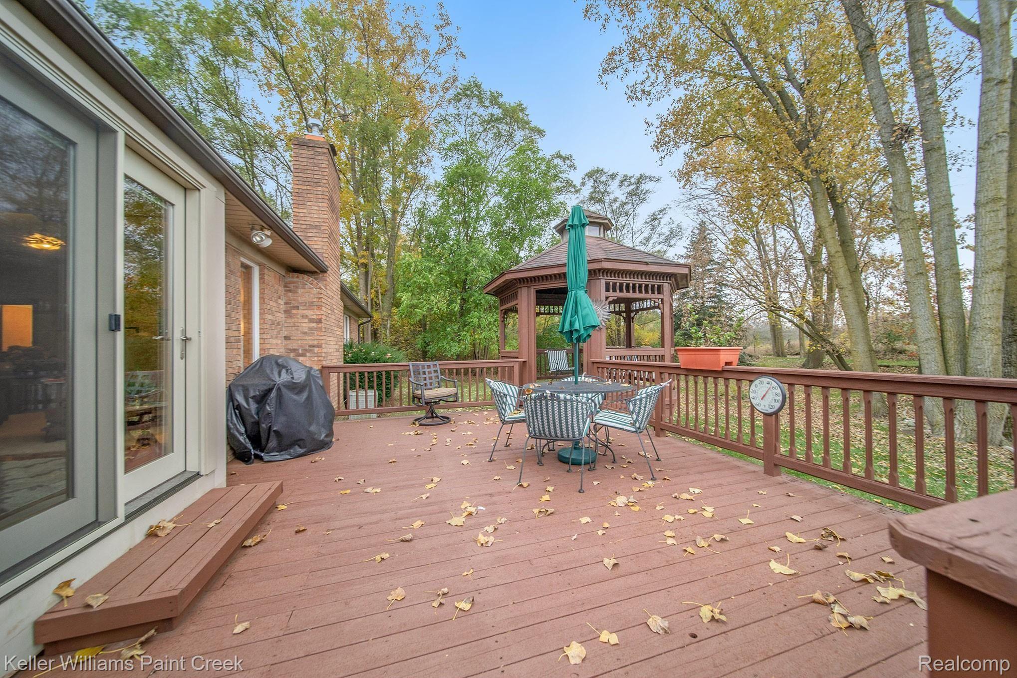 55575 Hayes Road Utica, MI 48315 - Photo 3 of 24 55575-Hayes__55.jpg