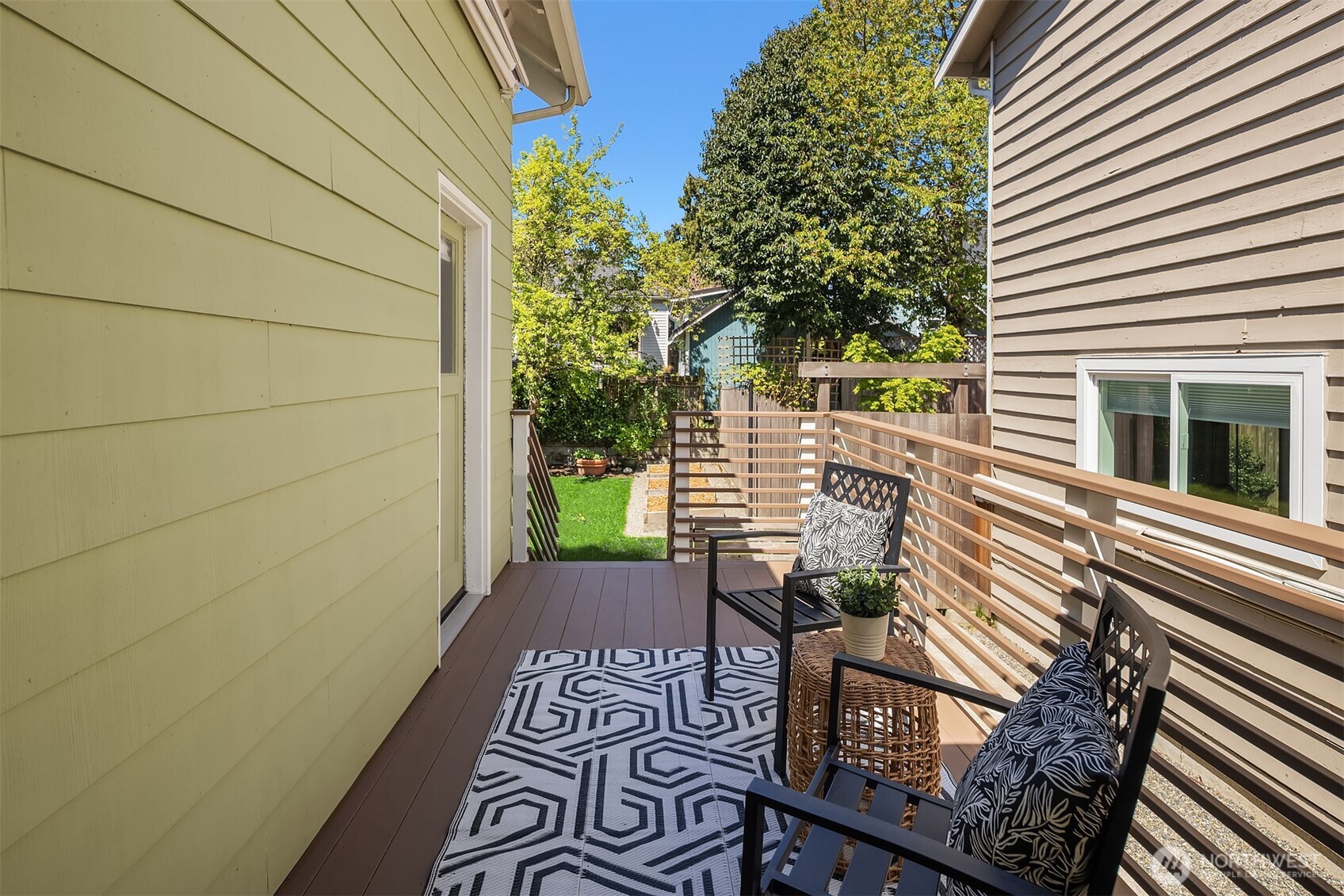 546 North 75th Street Seattle, WA 98103 - Photo 25 of 36