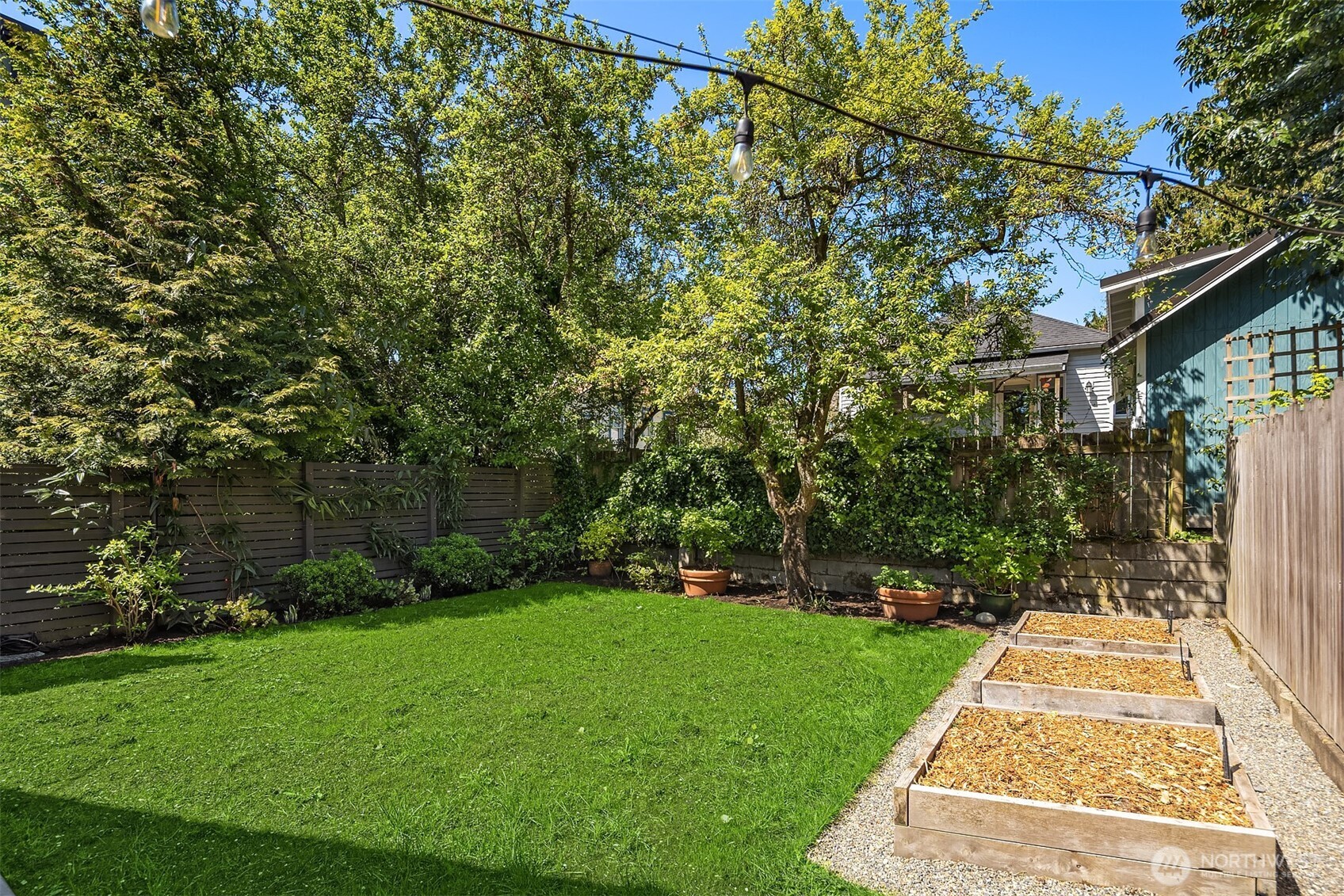 546 North 75th Street Seattle, WA 98103 - Photo 26 of 36