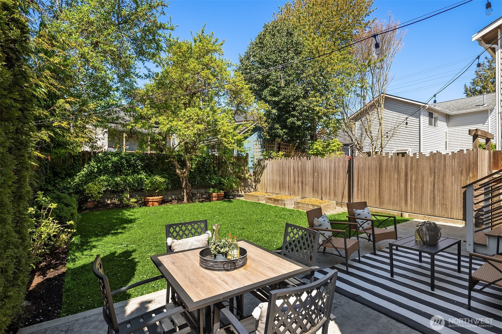 546 North 75th Street Seattle, WA 98103 - Photo 27 of 36