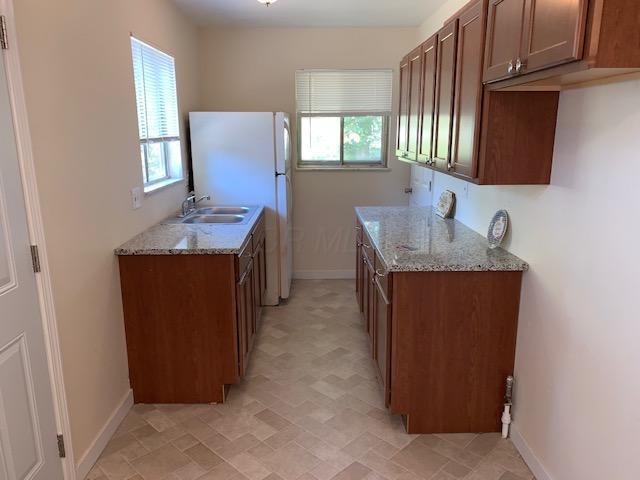 858 Stockbridge Road Columbus, OH 43207 - Photo 10 of 25 Gallery Image 10