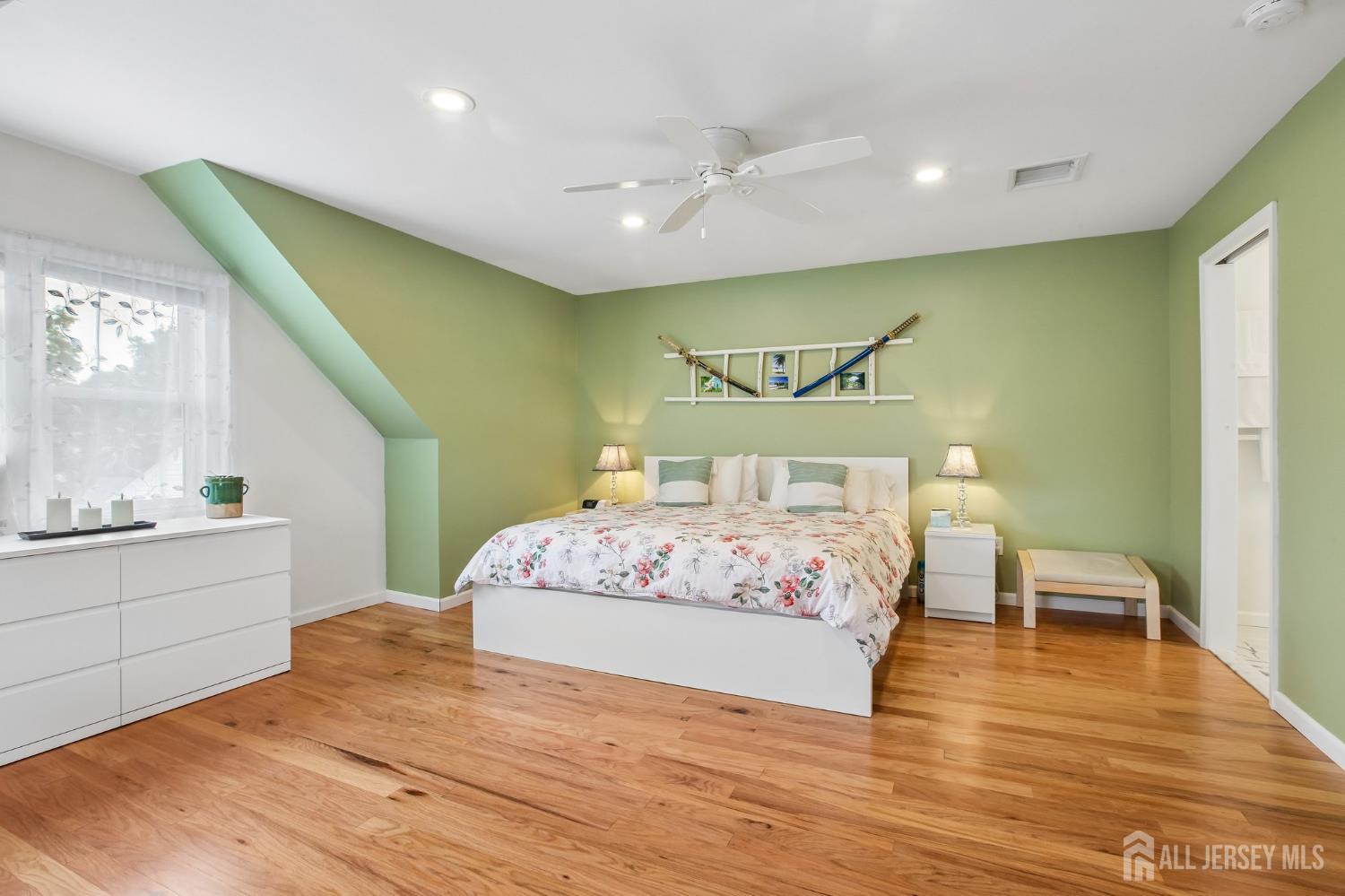 1585 Barton Road Union, NJ 07083 - Photo 16 of 26