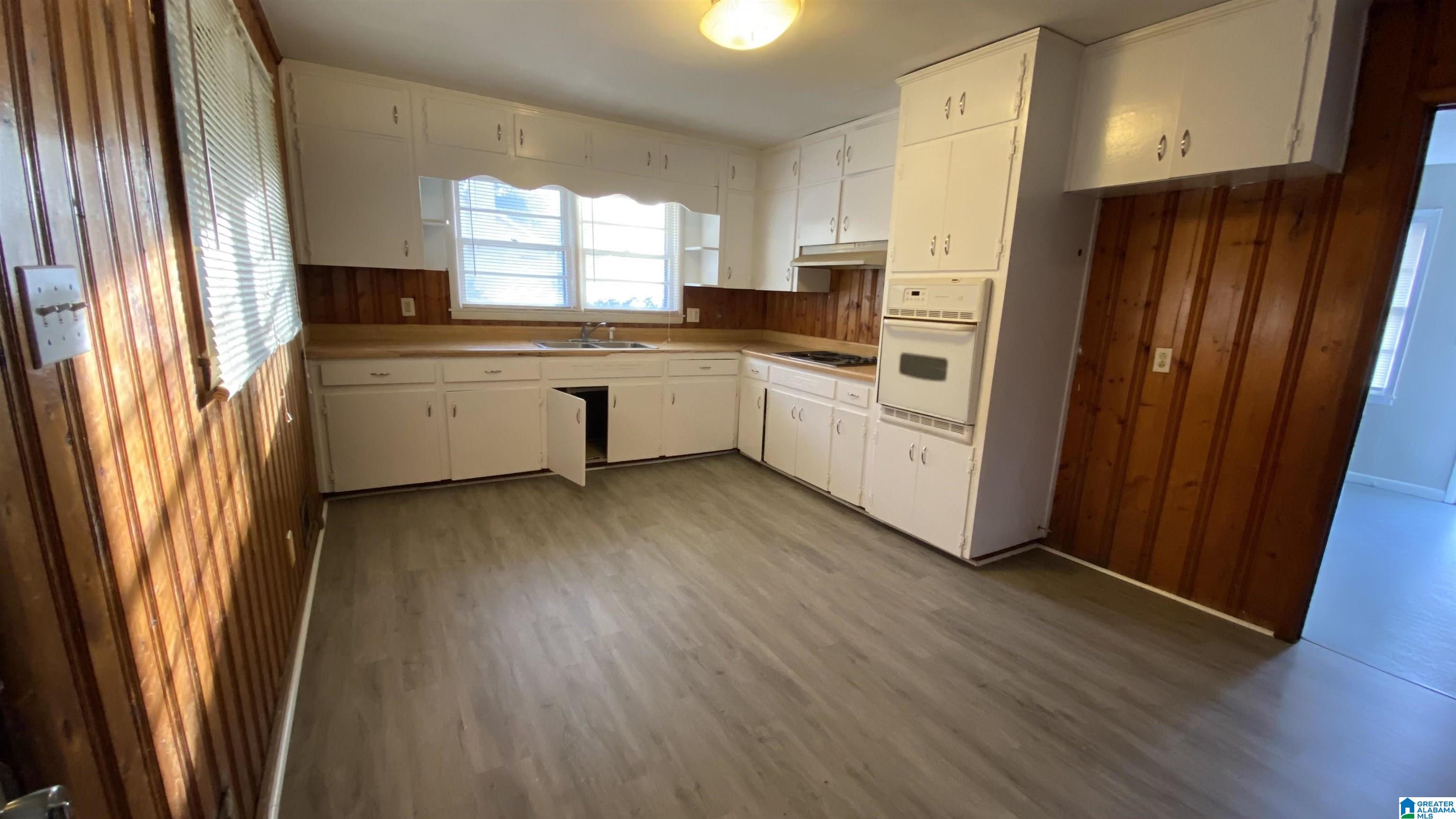 2901 McClellan Boulevard Anniston, AL 36201 - Photo 2 of 12