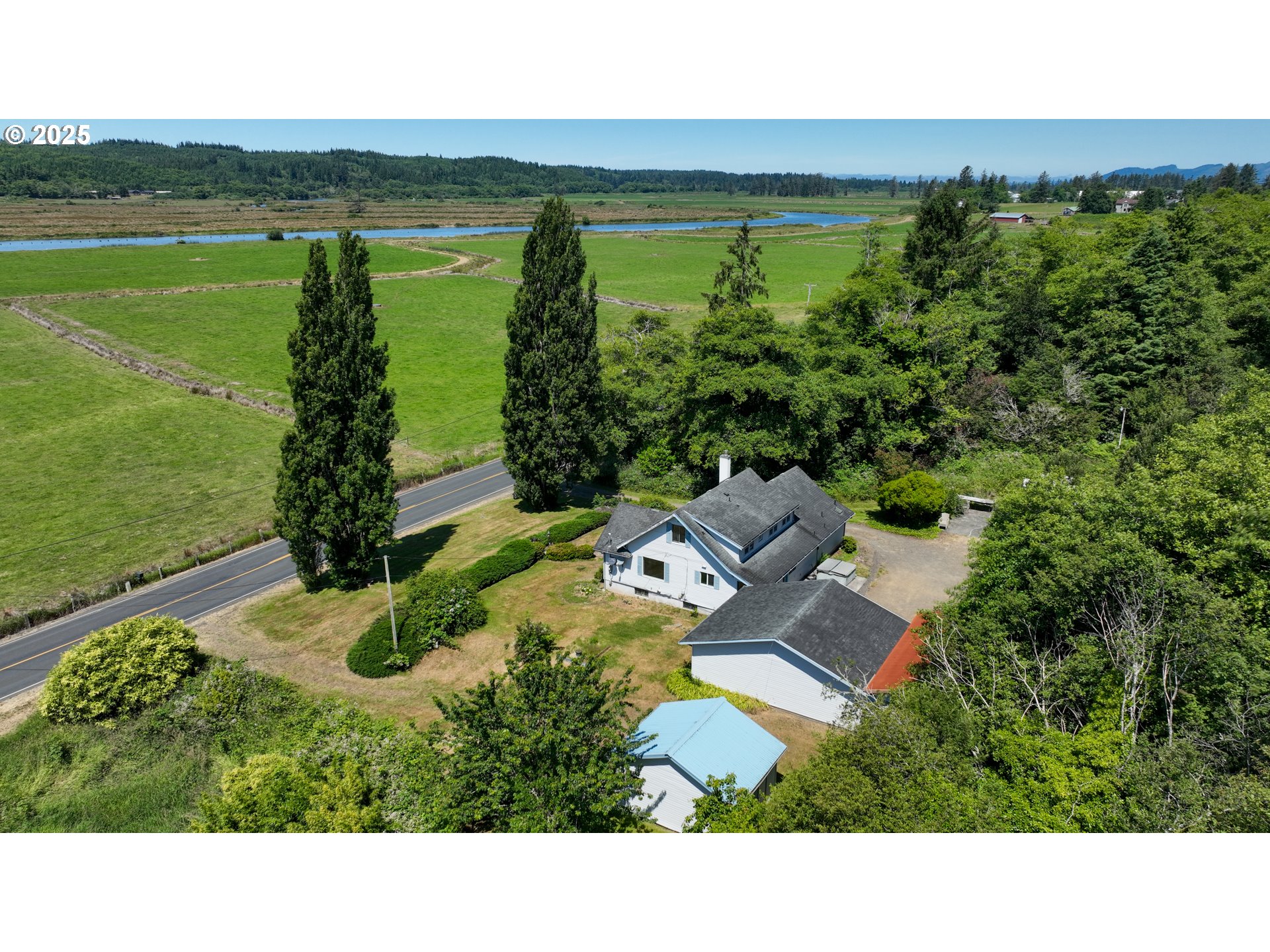 90609 Lewis And Clark Road Astoria, OR 97103 - Photo 5 of 38 Gallery Image 5