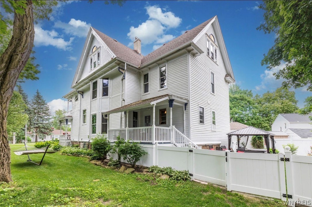 4808 Lewiston Road Niagara Falls, NY 14305 - Photo 3 of 50