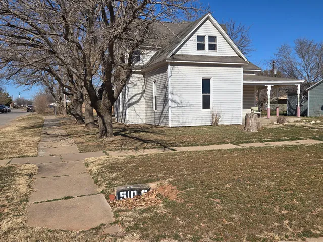 $149,000 | 510 Ave C Northwest, Childress, TX 79201