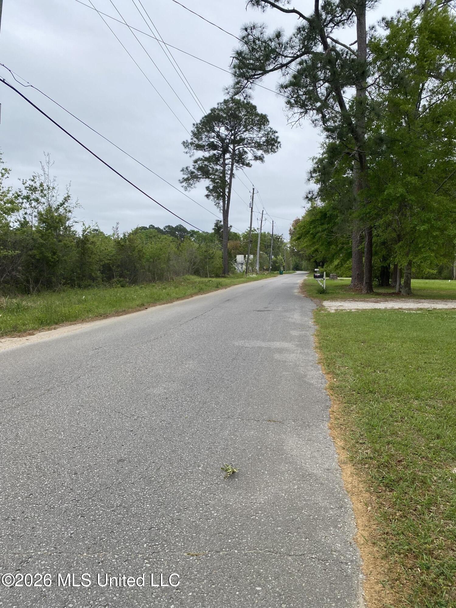 6013 Elder Ferry Road Moss Point, MS 39563 - Photo 6 of 32 IMG_3384