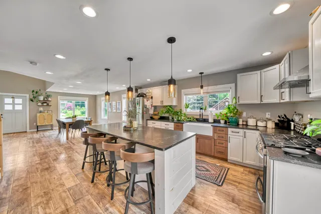 $399,000 | 86 Chestnut Street, Claremont, NH 03743