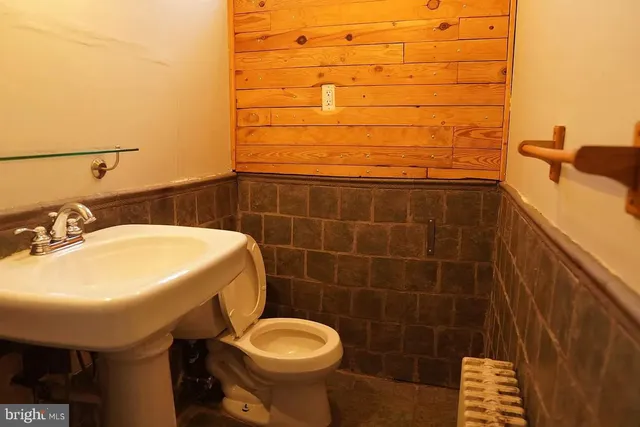 $1,600 | 3265 Salmon Street, Philadelphia, PA 19134