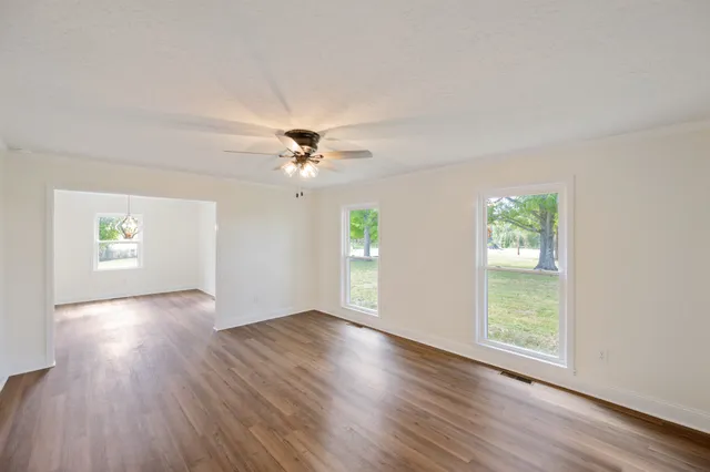 $399,900 | 6920 Highway 192, Holladay, TN 38341