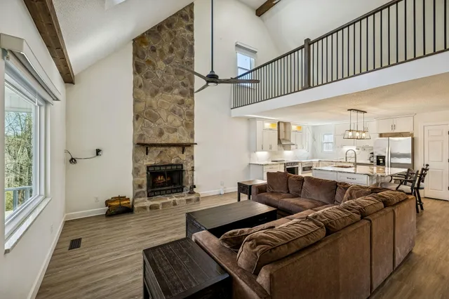 $430,000 | 11166 Hallett Street, Soddy Daisy, TN 37379