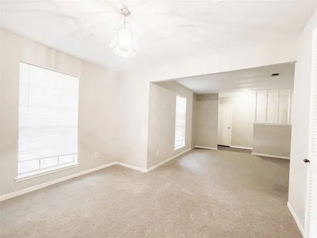 $1,995 | 13 North Deerfoot Circle, The Woodlands, TX 77380