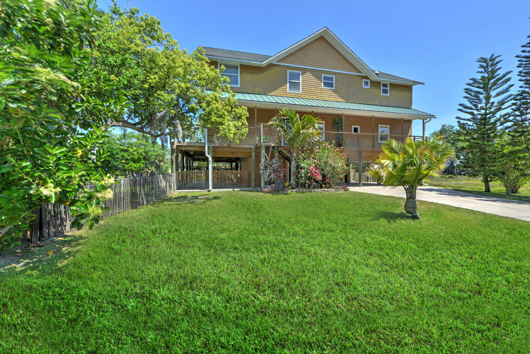 248 Cherokee Road Ormond Beach, FL 32174 - Photo 3 of 63 Tomoka River Home