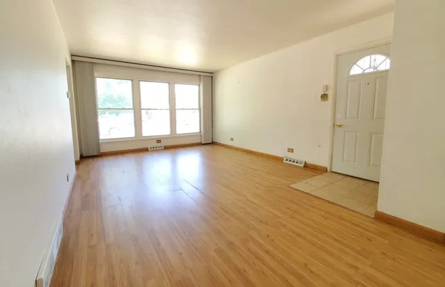 $2,700 | 14424 Sanderson Avenue, Dolton, IL 60419