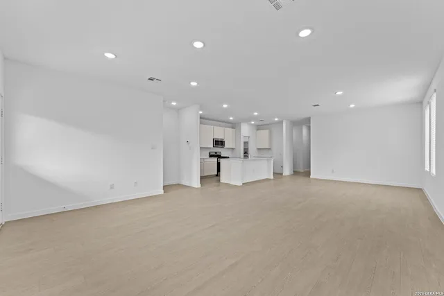 $295,000 | 2323 Fort Davis Pass, Marion, TX 78124