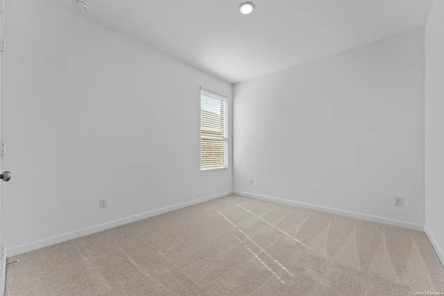 $295,000 | 2323 Fort Davis Pass, Marion, TX 78124