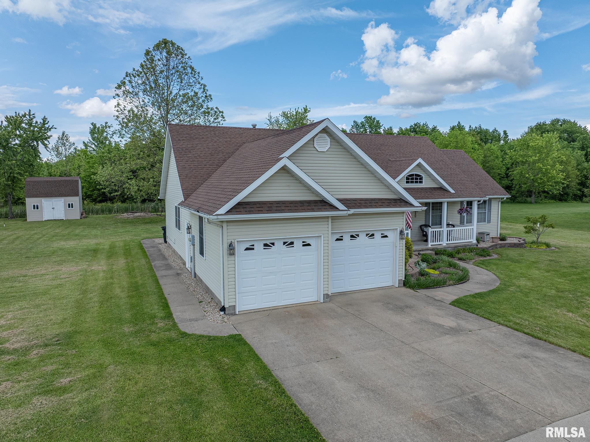 5175 Baker Road Salem, IL 62881 - Photo 4 of 42