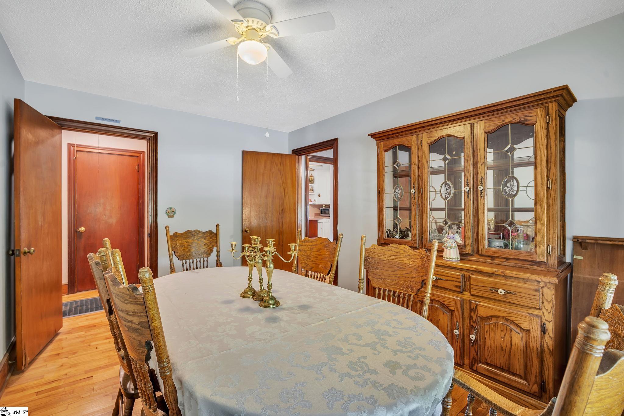 301 Preston Street Easley, SC 29640 - Photo 6 of 25 Gallery Image 6