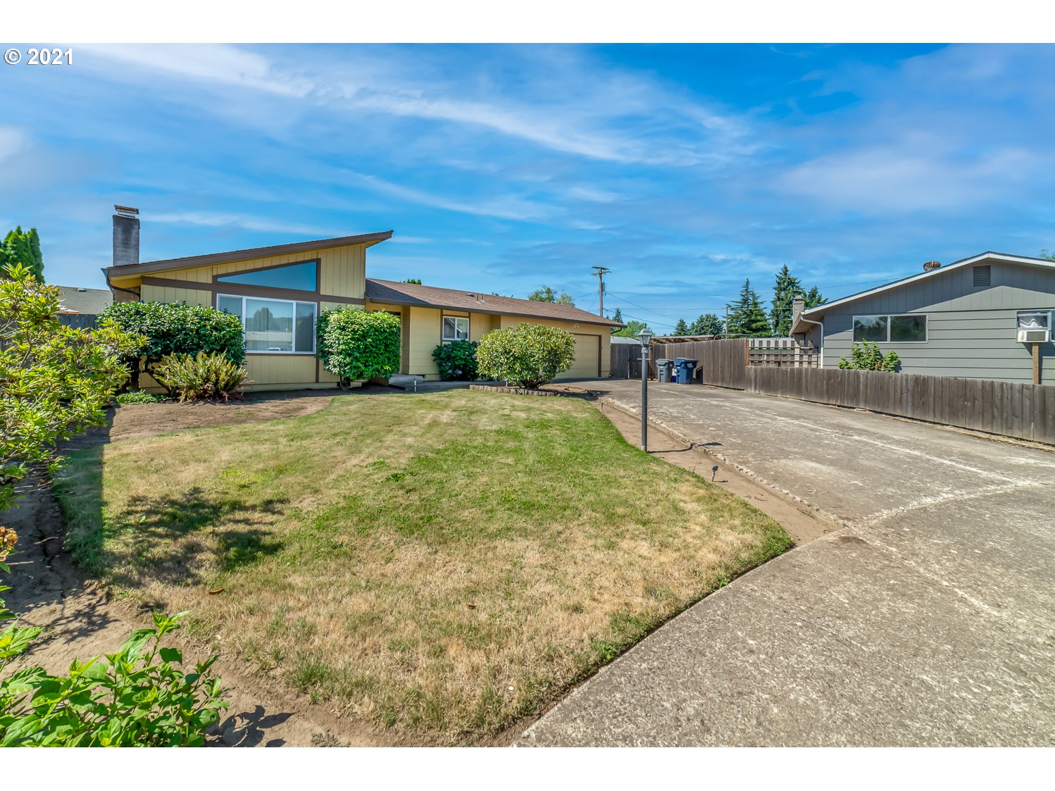 1008 55th Place Springfield, OR 97478 - Photo 1 of 29 Gallery Image 1