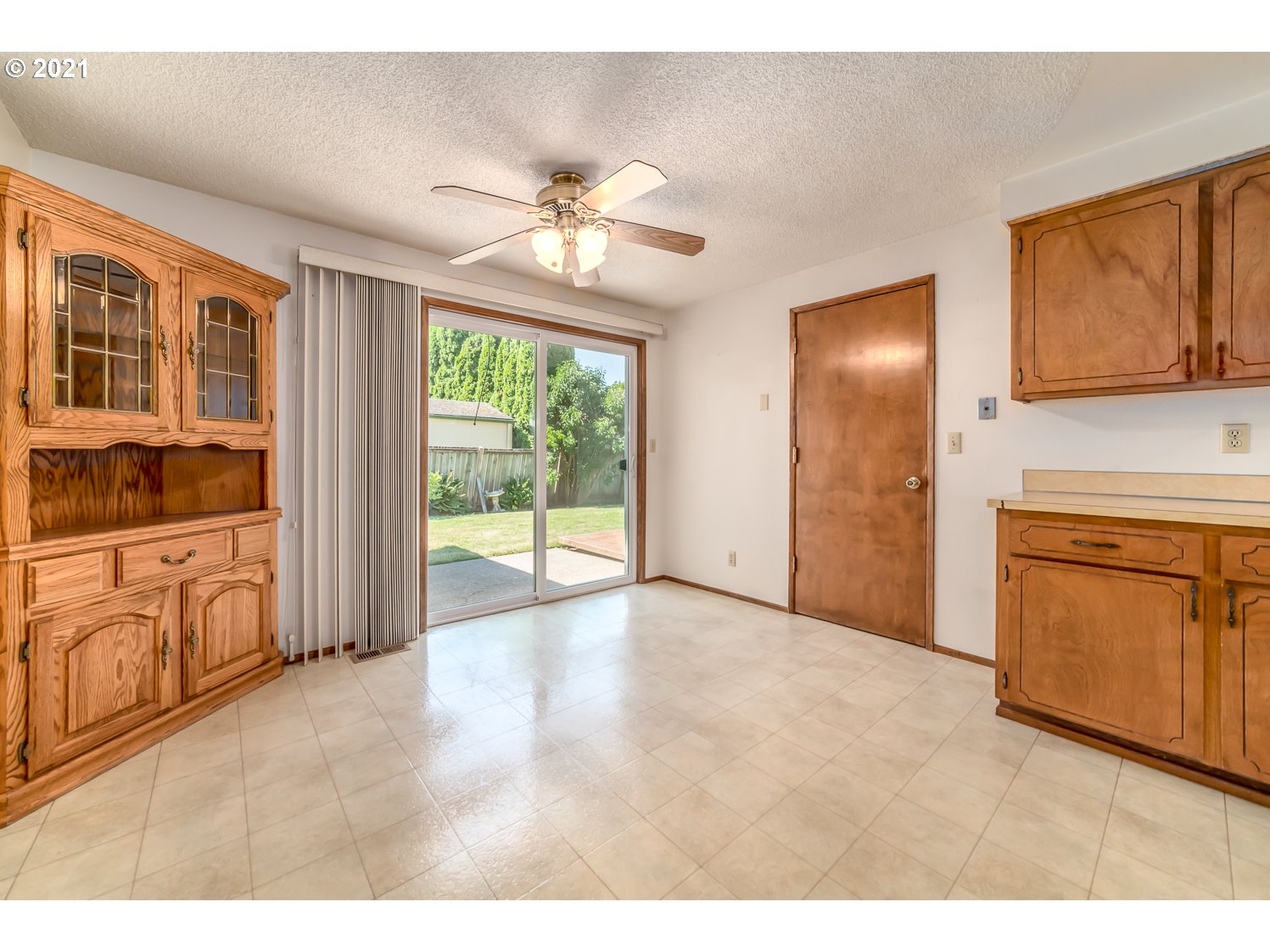 1008 55th Place Springfield, OR 97478 - Photo 11 of 29 Gallery Image 11