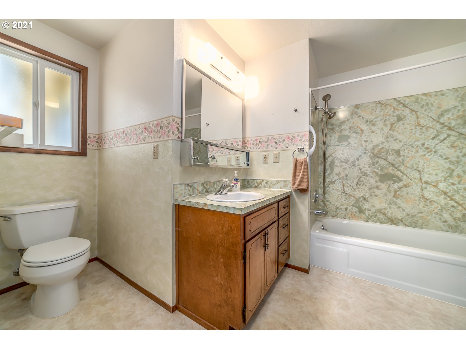 1008 55th Place Springfield, OR 97478 - Photo 18 of 29 Gallery Image 18