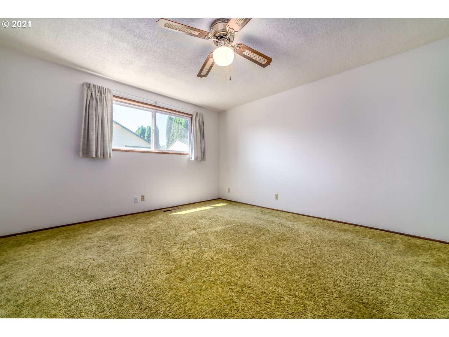 1008 55th Place Springfield, OR 97478 - Photo 20 of 29 Gallery Image 20