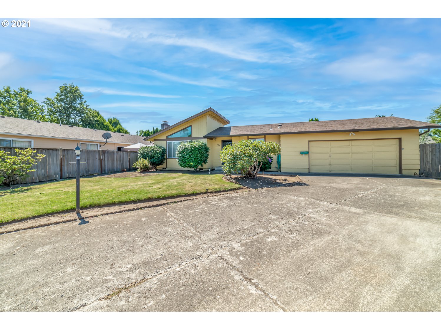 1008 55th Place Springfield, OR 97478 - Photo 3 of 29 Gallery Image 3