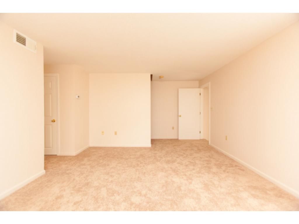 16 East Ridge Road, Unit 16 Merrimack, NH 03054 - Photo 4 of 21