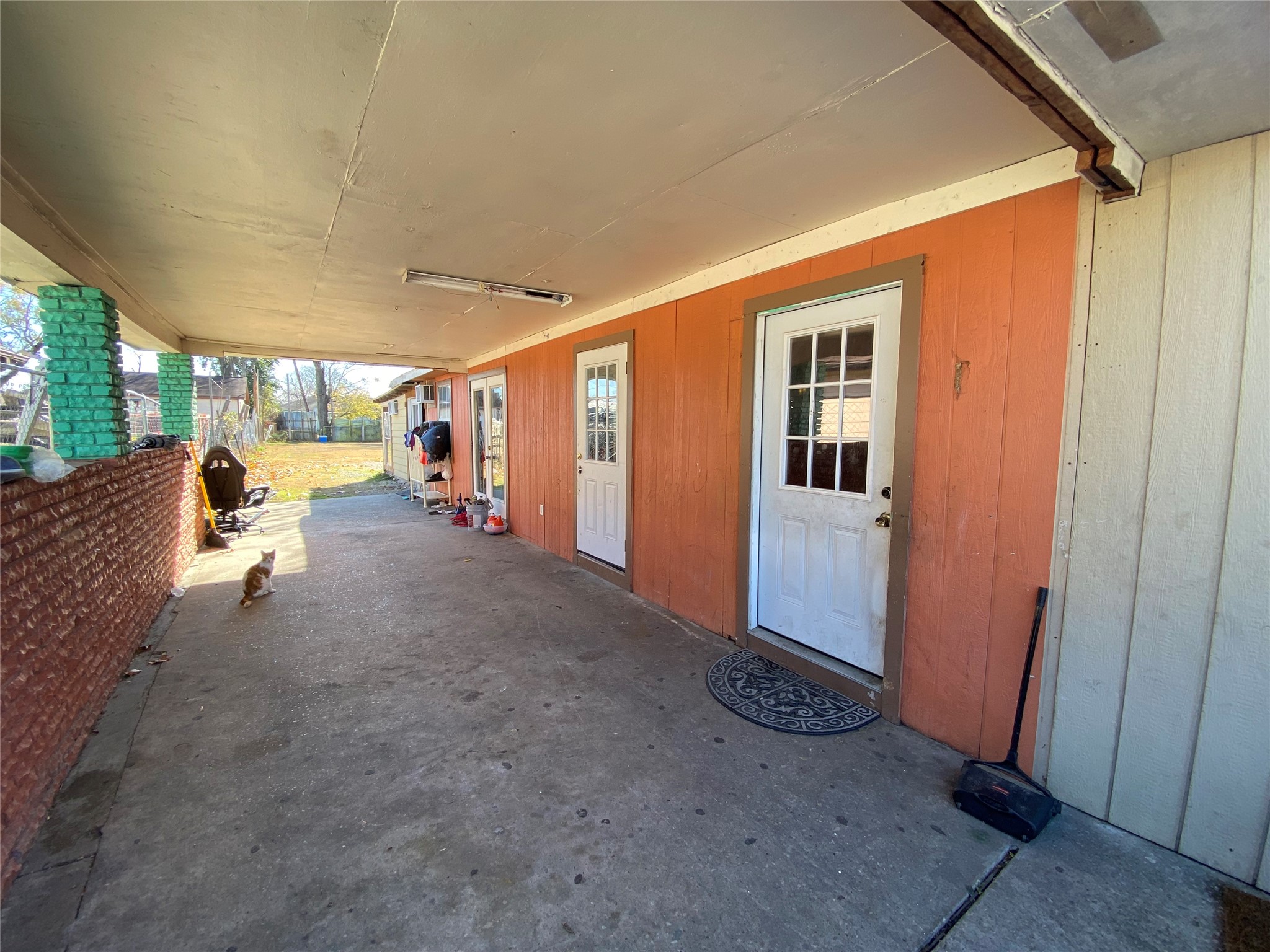 3147 Golfcrest Boulevard Houston, TX 77087 - Photo 18 of 27 a view of a porch with furniture