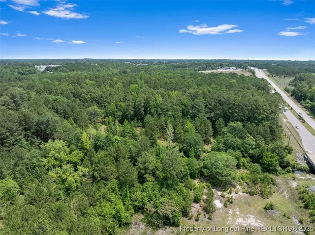 a view of an outdoor space and a yard