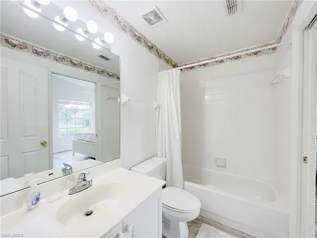 $4,500 | 5390 Whitten Drive, Naples, FL 34104