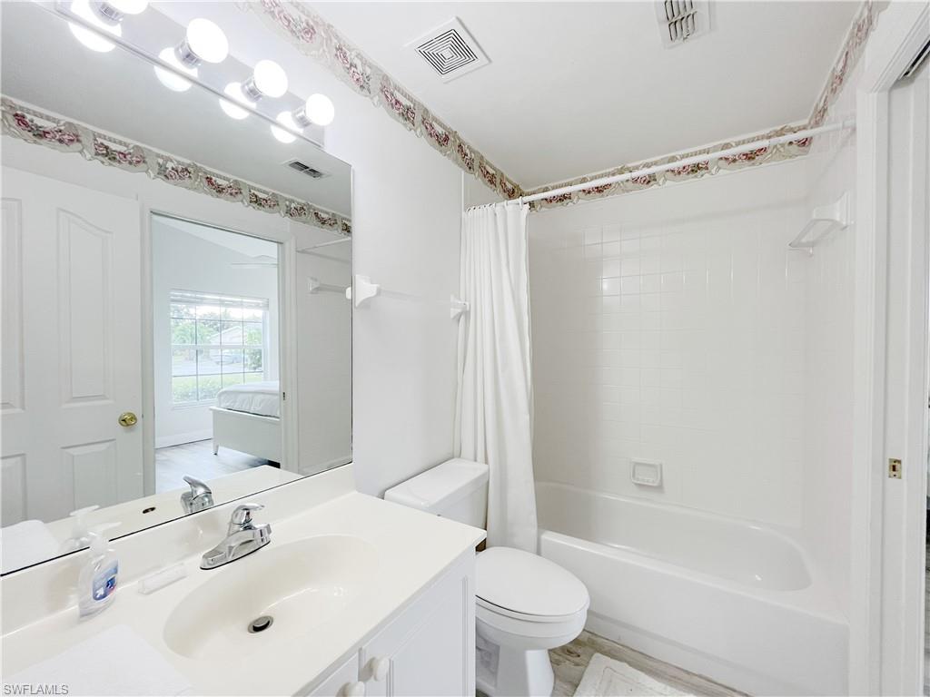 5390 Whitten Drive Naples, FL 34104 - Photo 15 of 18