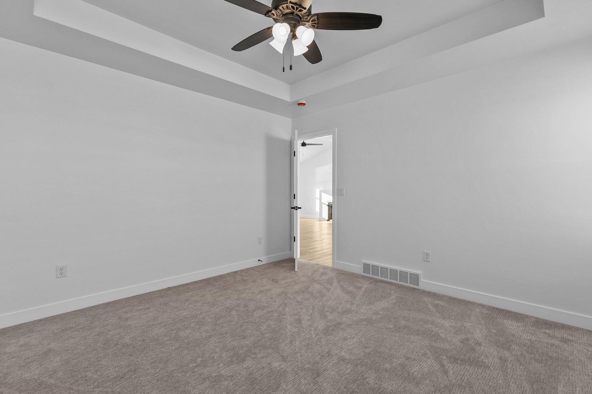 W5610 Tonys Way Appleton, WI 54915 - Photo 20 of 32