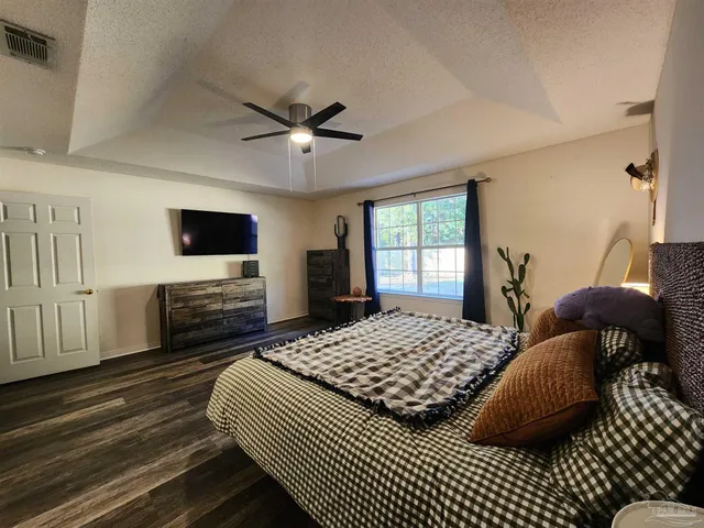 $395,000 | 10754 Crosscut Drive, Pensacola, FL 32506