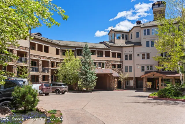 $3,199,000 | 425 Wood Road, Unit 43, Snowmass Village, CO 81615