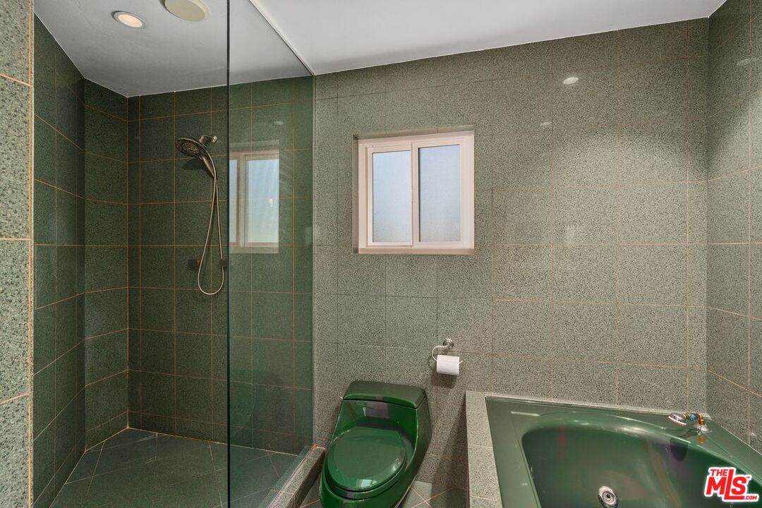 3023 Berkeley Avenue, Unit 8 Los Angeles, CA 90026 - Photo 34 of 38
