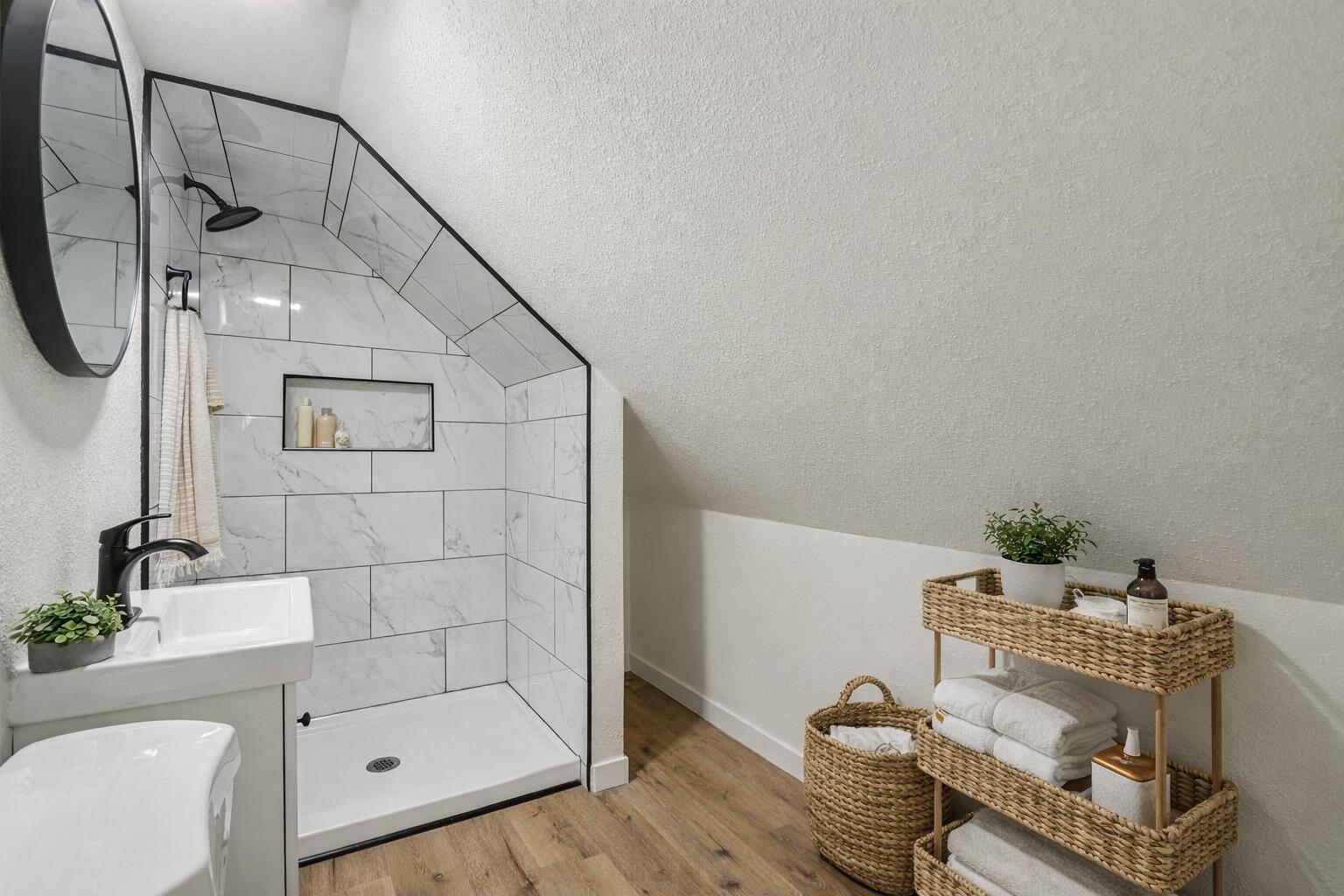 5129 North 62nd Street Milwaukee, WI 53218 - Photo 14 of 32 Modern compact bathroom with neutral acc