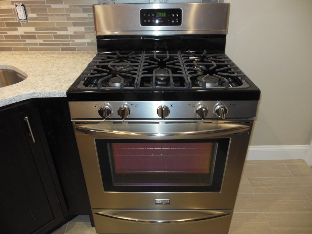 84 Hooper Road, Unit 84 Dedham, MA 02026 - Photo 6 of 19